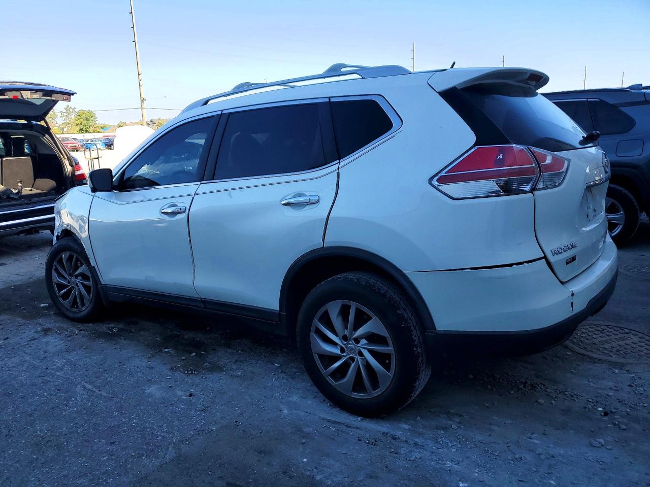 2014 NISSAN ROGUE SL photo 3