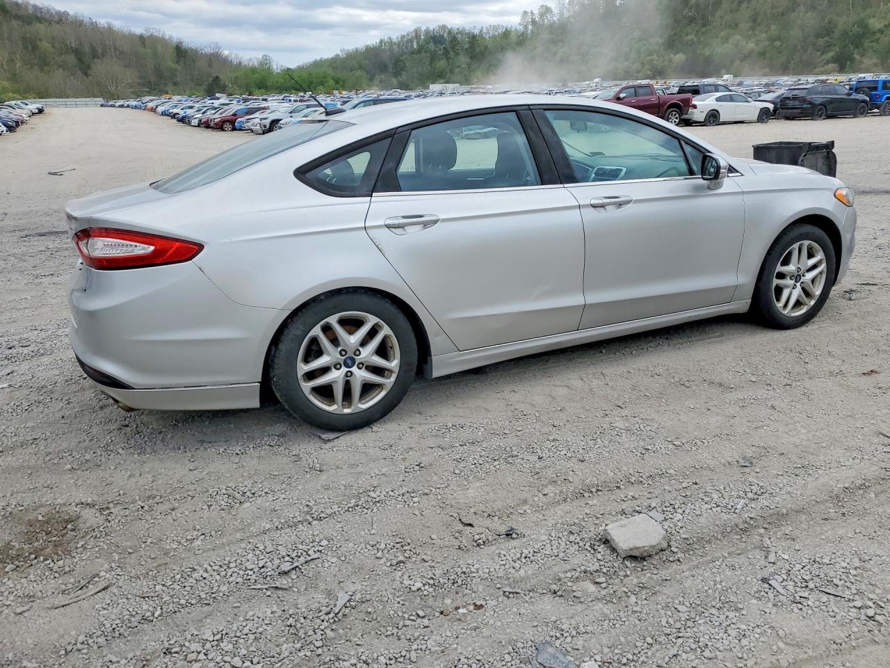 2013 FORD FUSION SE photo 7