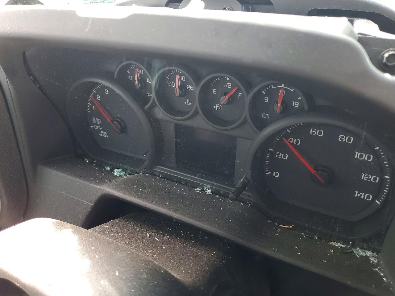 2024 CHEVROLET SILVERADO K1500 photo 25