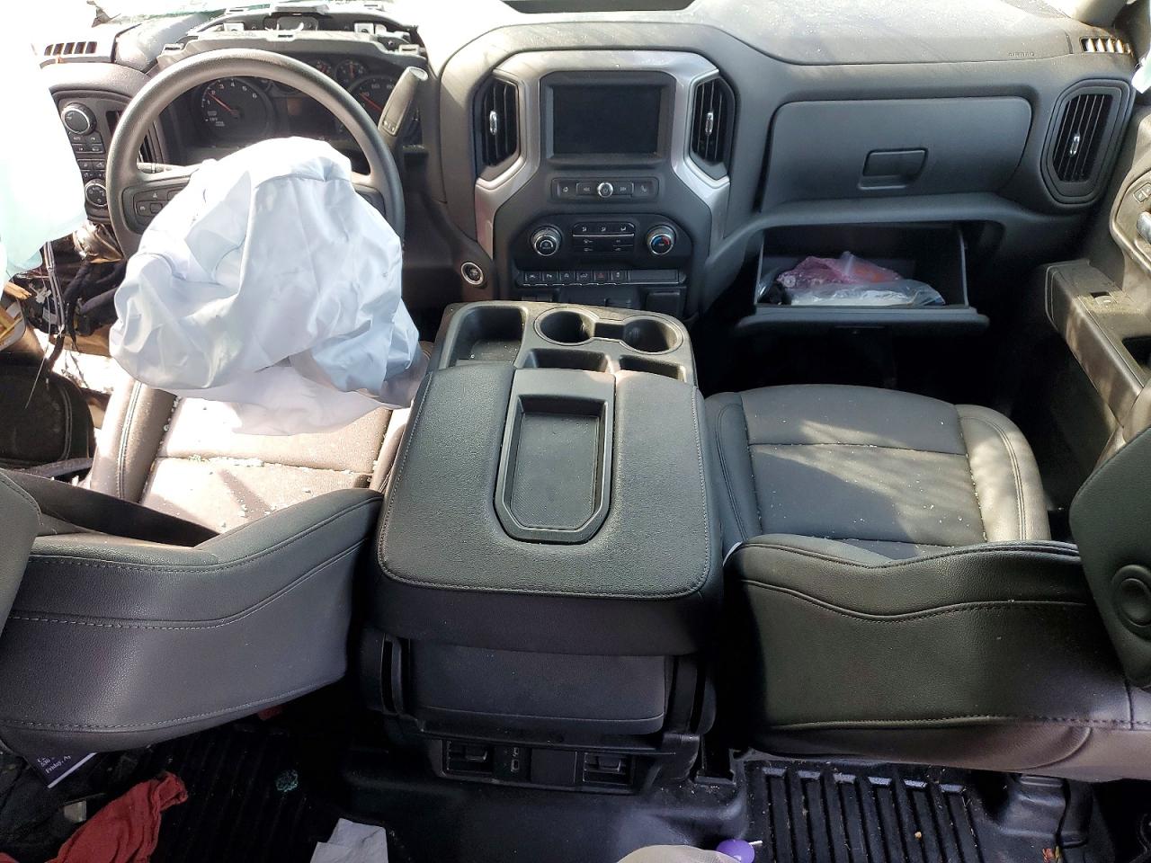 2024 CHEVROLET SILVERADO K1500 photo 22