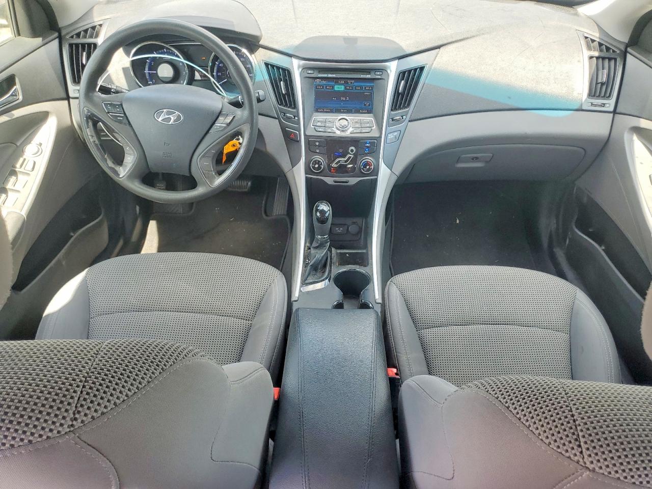2011 HYUNDAI SONATA GLS photo 22