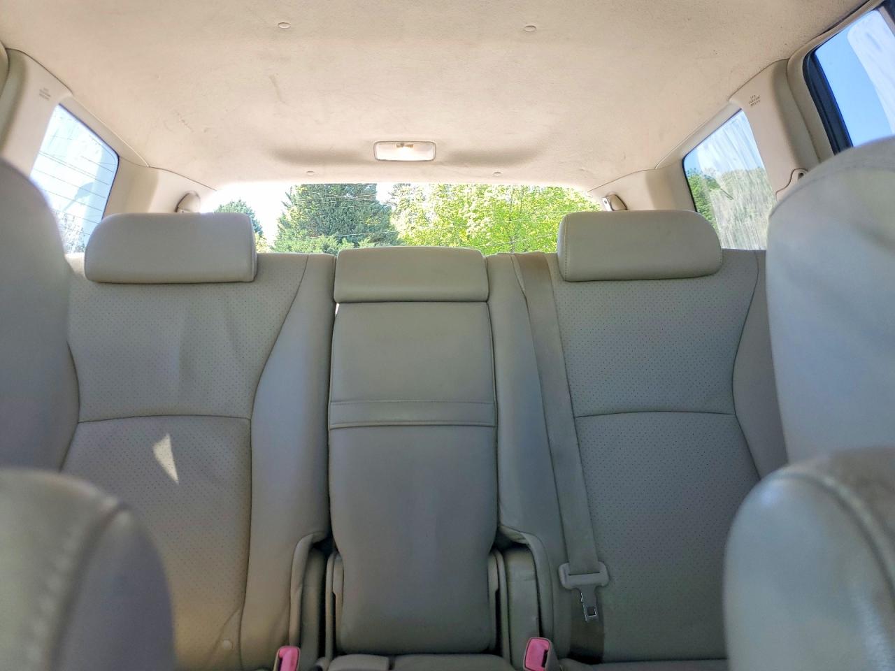 2005 TOYOTA HIGHLANDER LIMITED photo 28