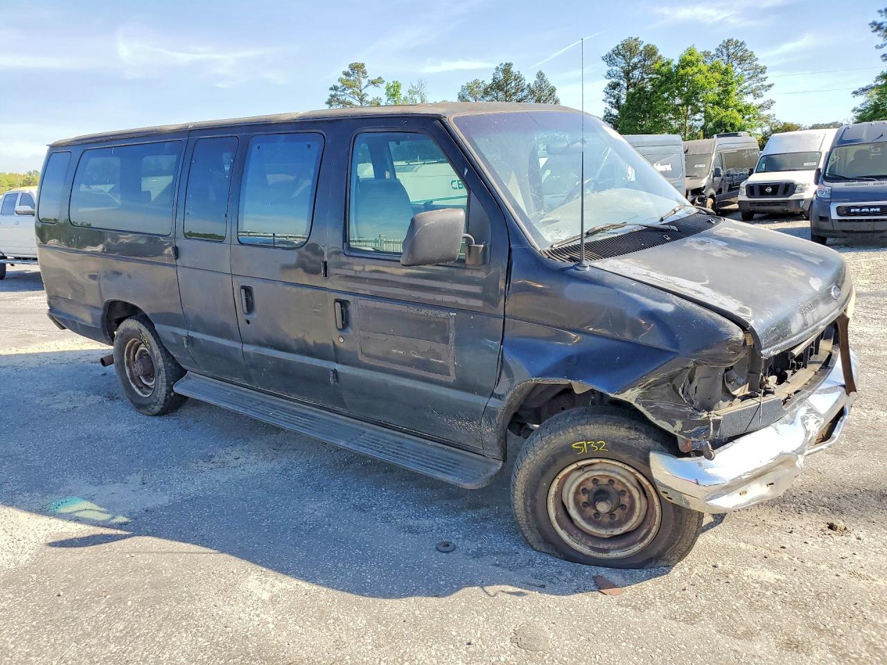 2001 FORD ECONOLINE E350 SUPER DUTY WAGON photo 4