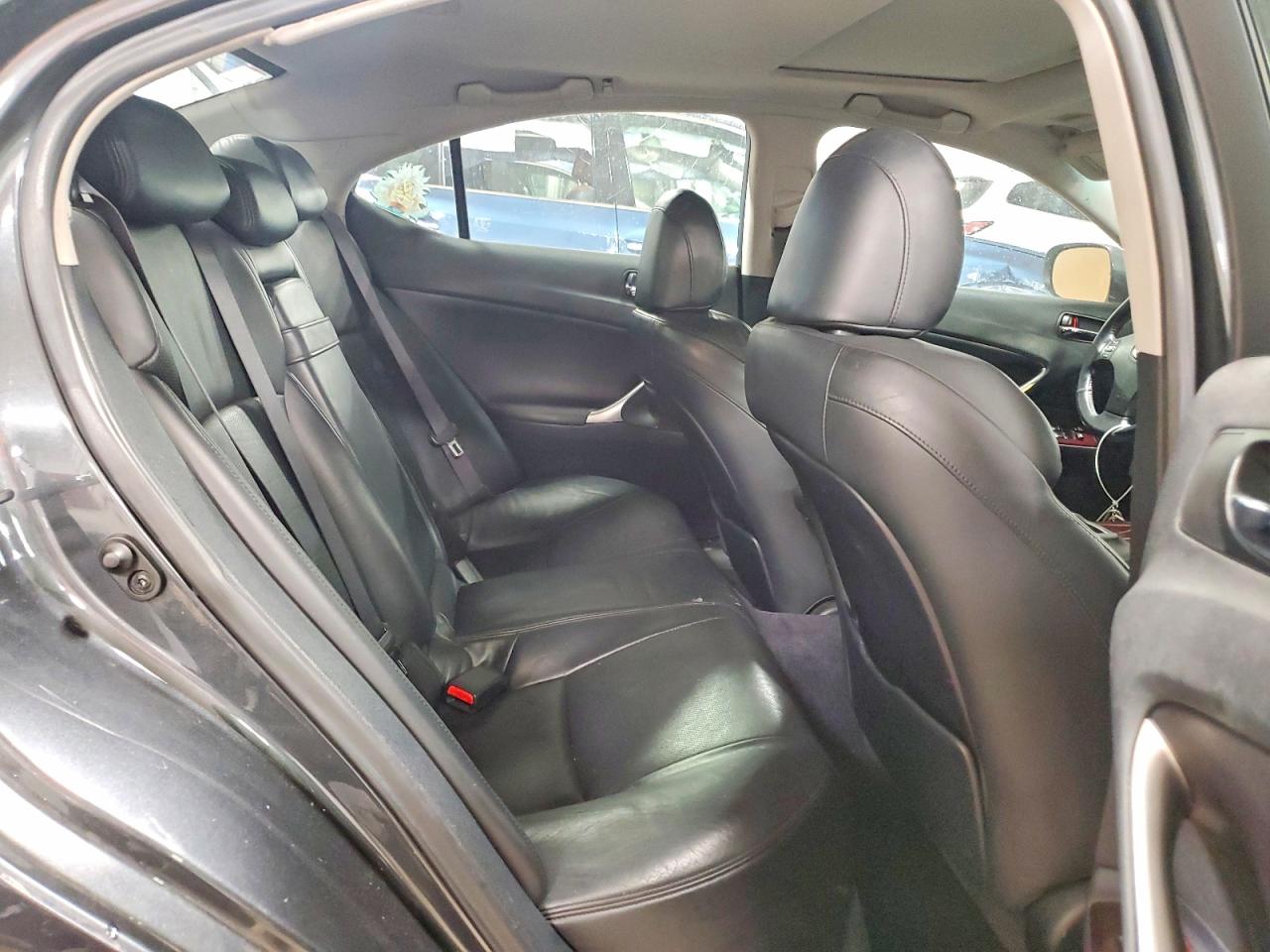 2007 LEXUS IS 250 photo 19