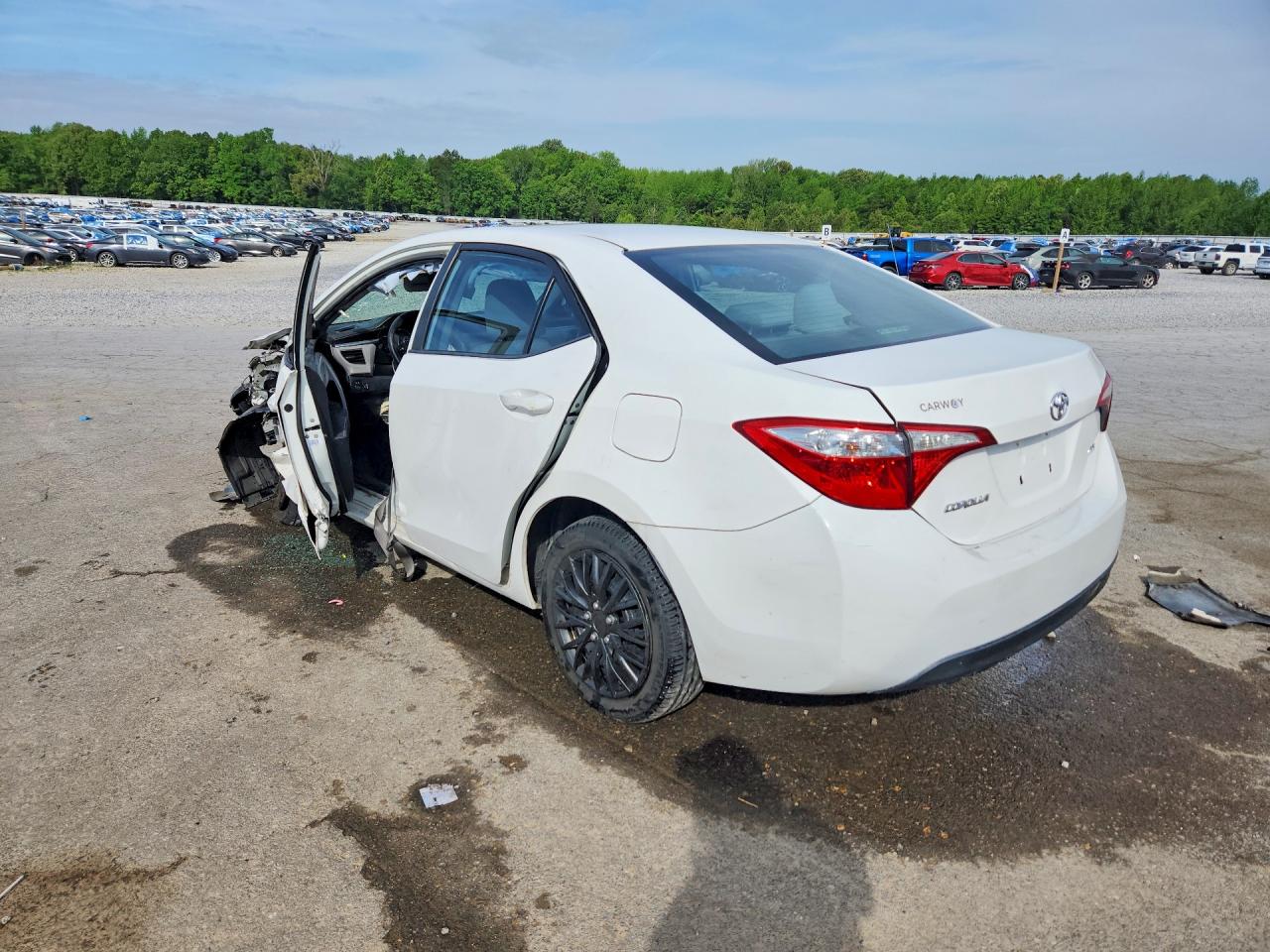 2016 TOYOTA COROLLA LE photo 3