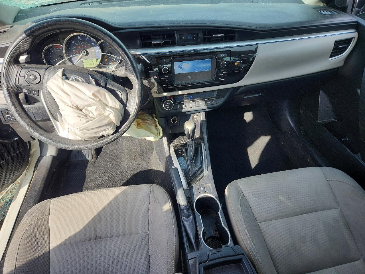 2016 TOYOTA COROLLA LE photo 15