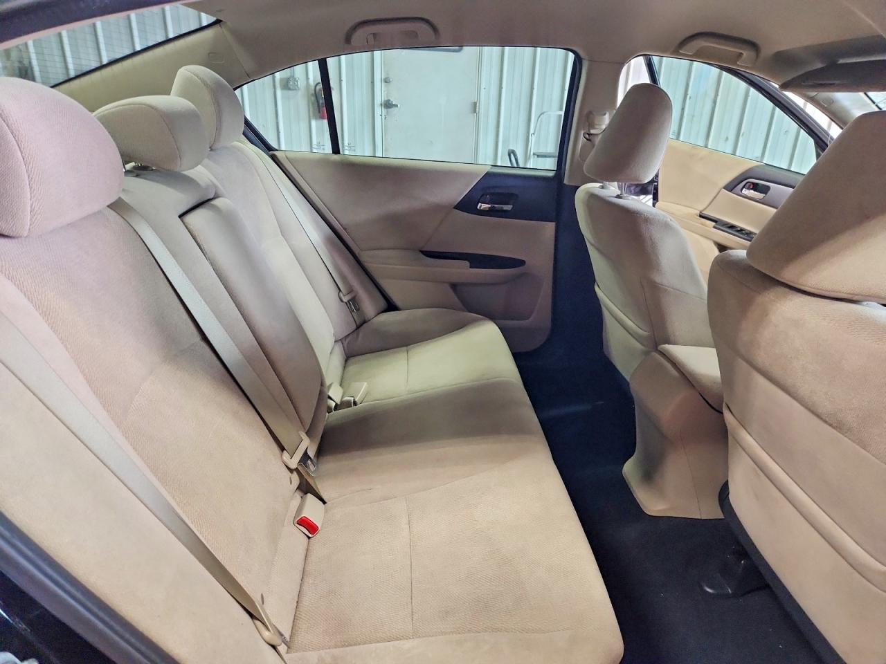 2013 HONDA ACCORD LX photo 19
