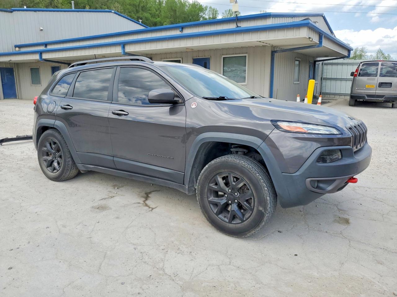 2017 JEEP CHEROKEE TRAILHAWK photo 7