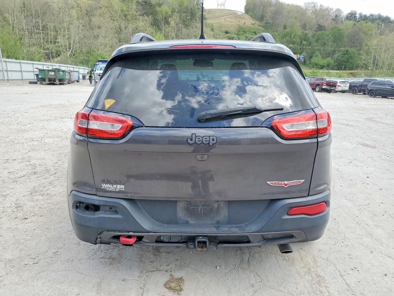 2017 JEEP CHEROKEE TRAILHAWK photo 11