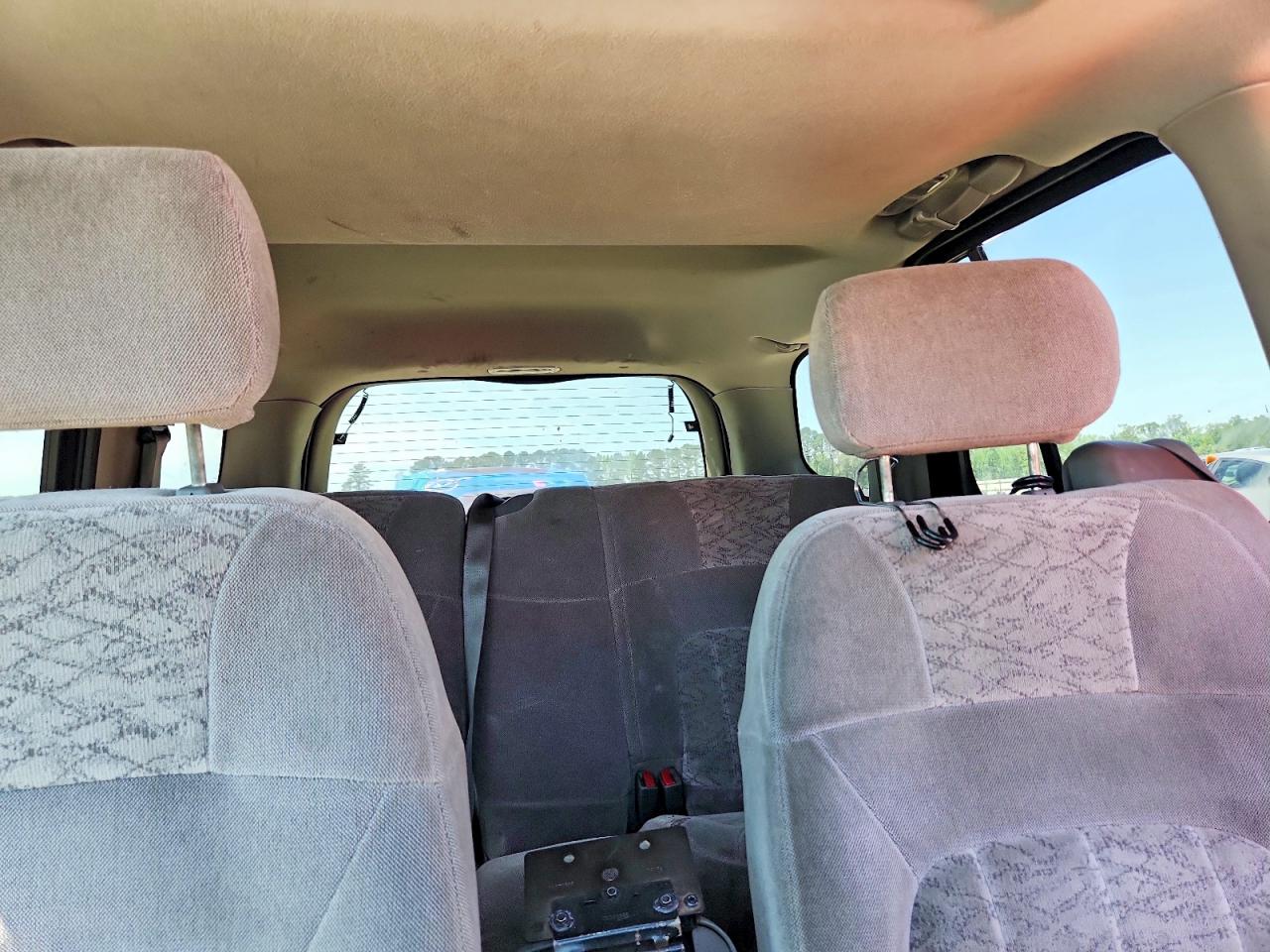 2004 GMC ENVOY photo 28