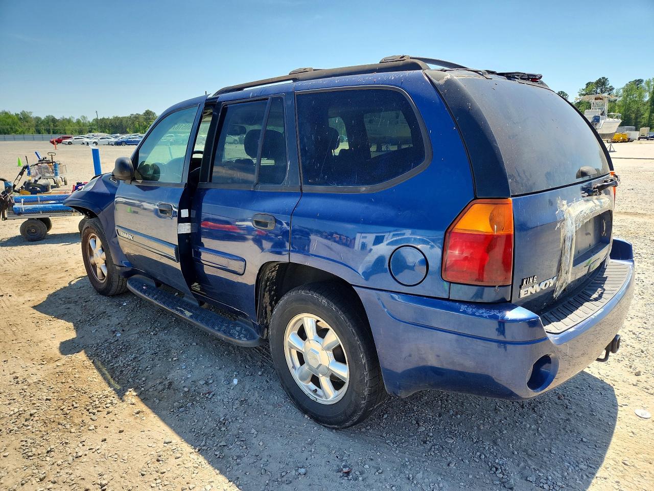 2004 GMC ENVOY photo 4