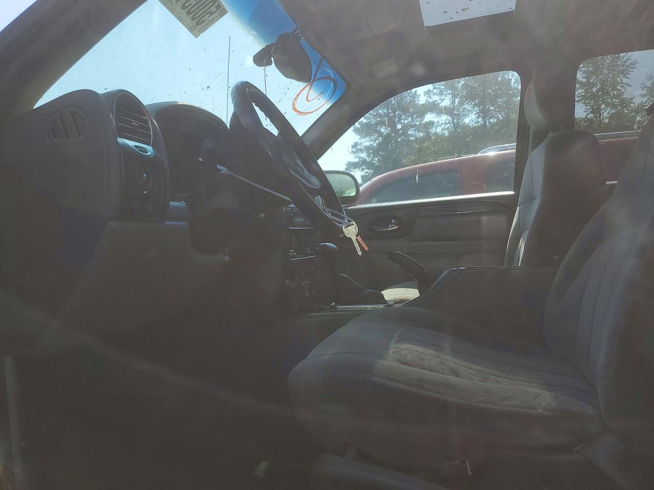 2004 GMC ENVOY photo 19