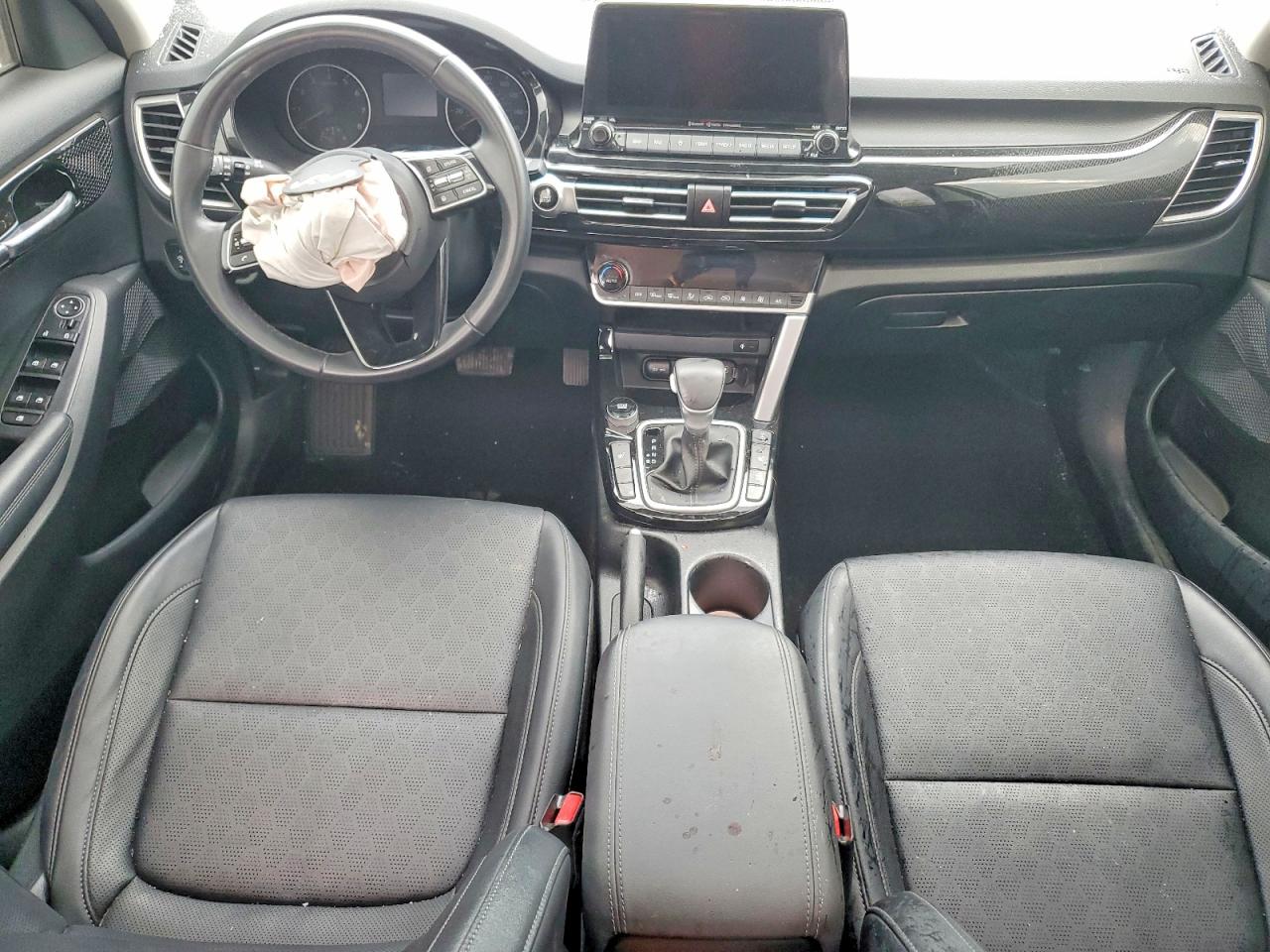 2023 KIA SELTOS EX photo 22