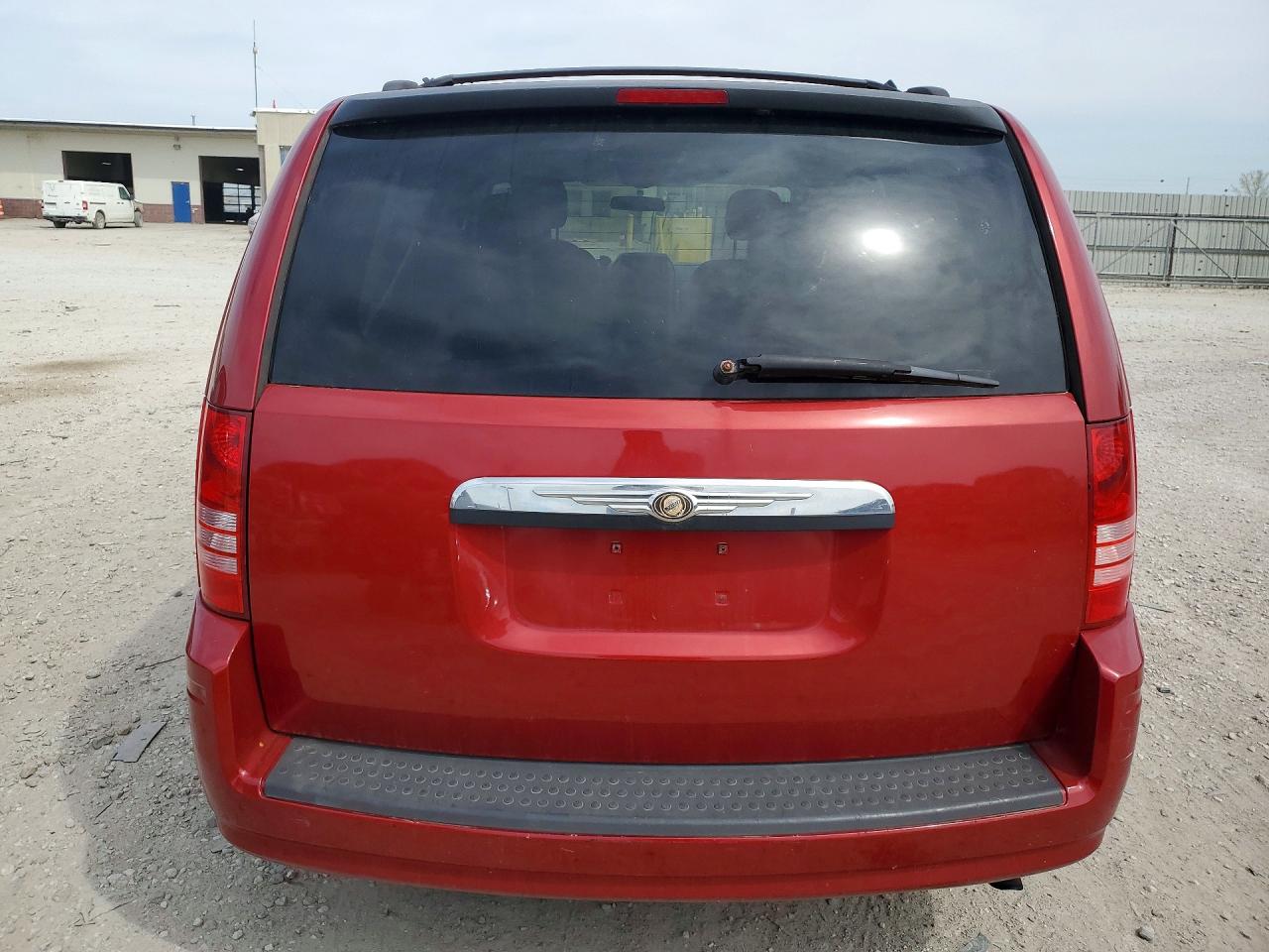 2008 CHRYSLER TOWN & COUNTRY TOURING photo 6