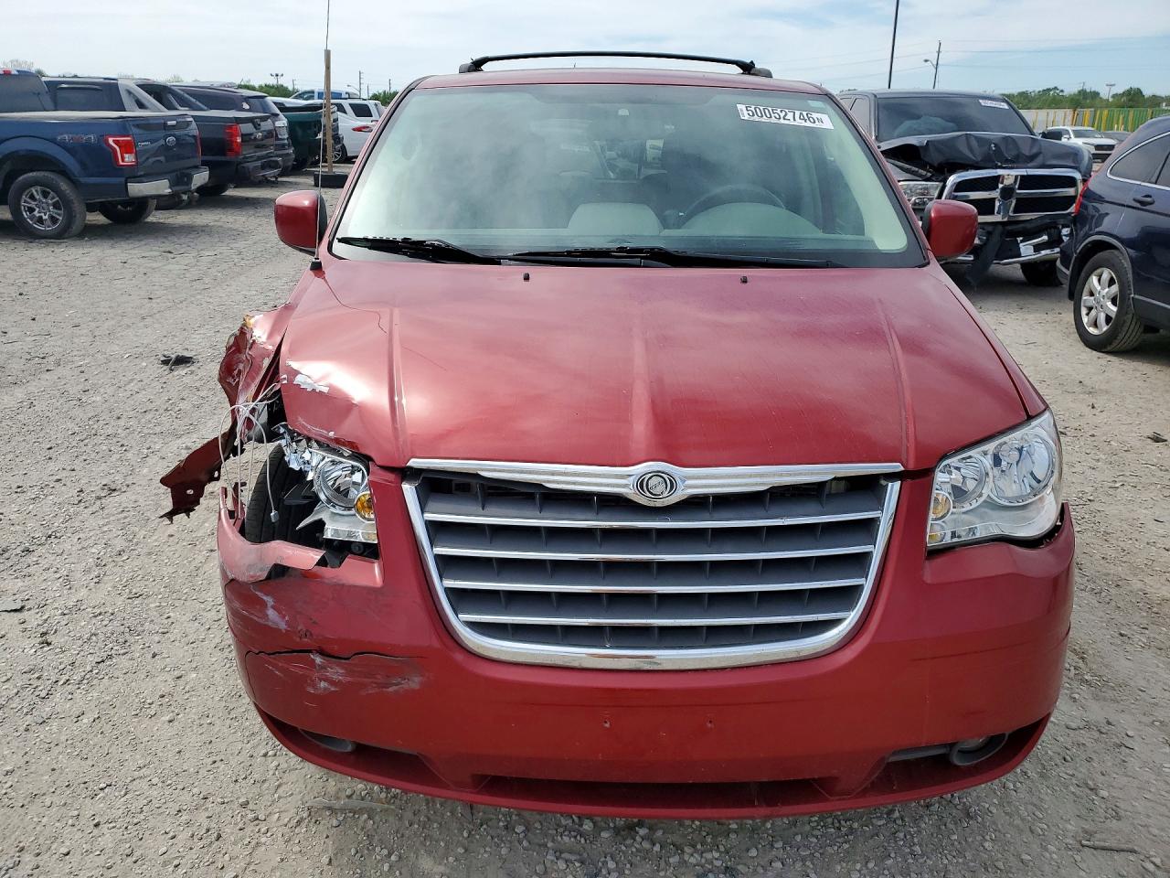 2008 CHRYSLER TOWN & COUNTRY TOURING photo 5