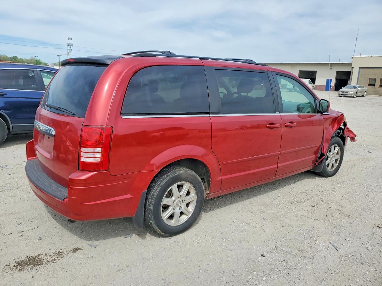 2008 CHRYSLER TOWN & COUNTRY TOURING photo 3