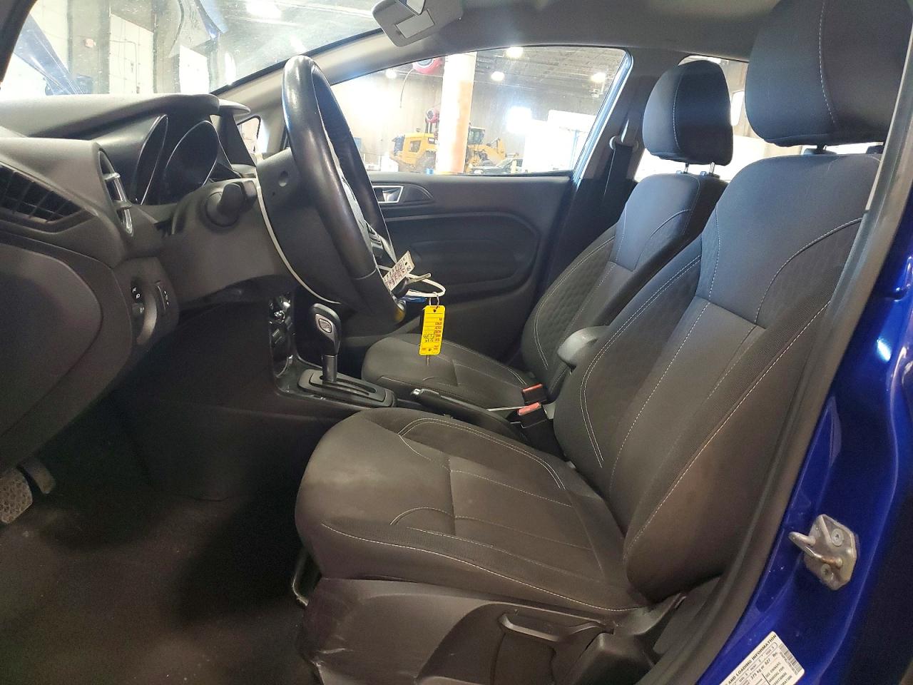 2015 FORD FIESTA SE photo 13