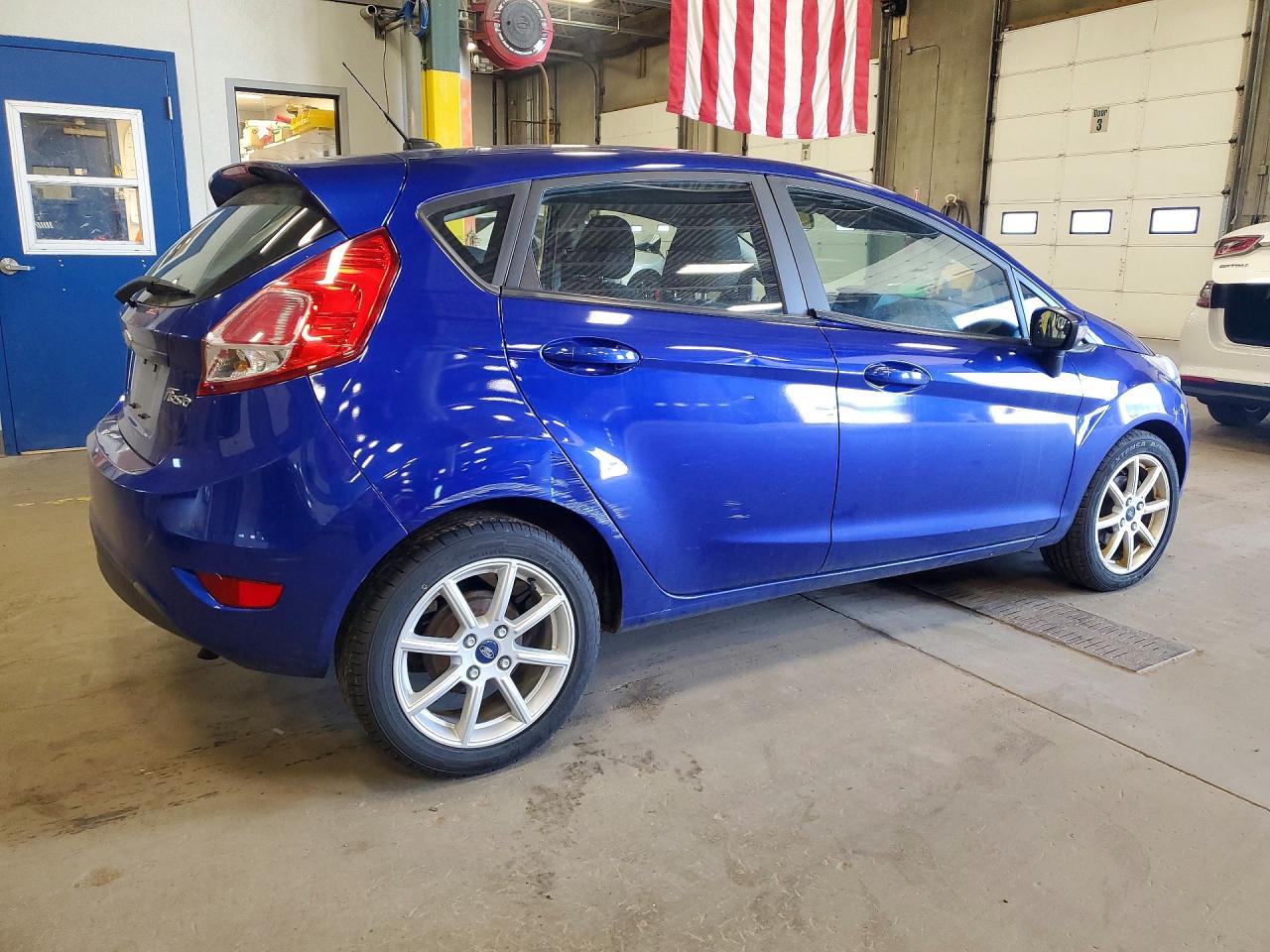 2015 FORD FIESTA SE photo 5