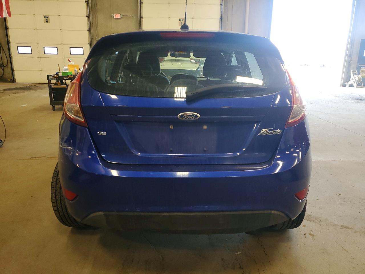 2015 FORD FIESTA SE photo 11