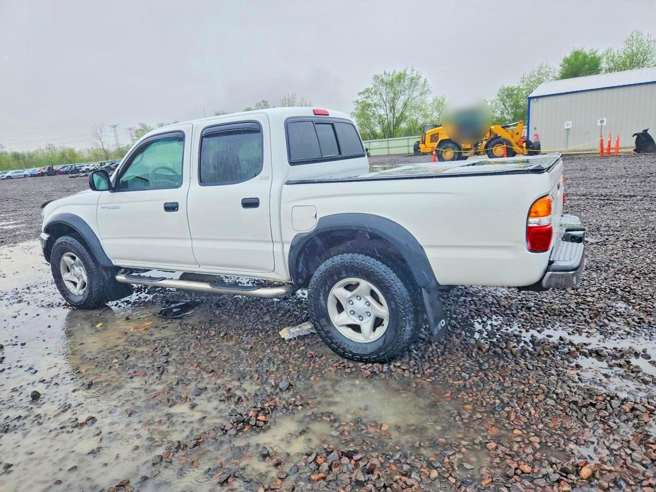 2004 TOYOTA TACOMA V6 photo 3