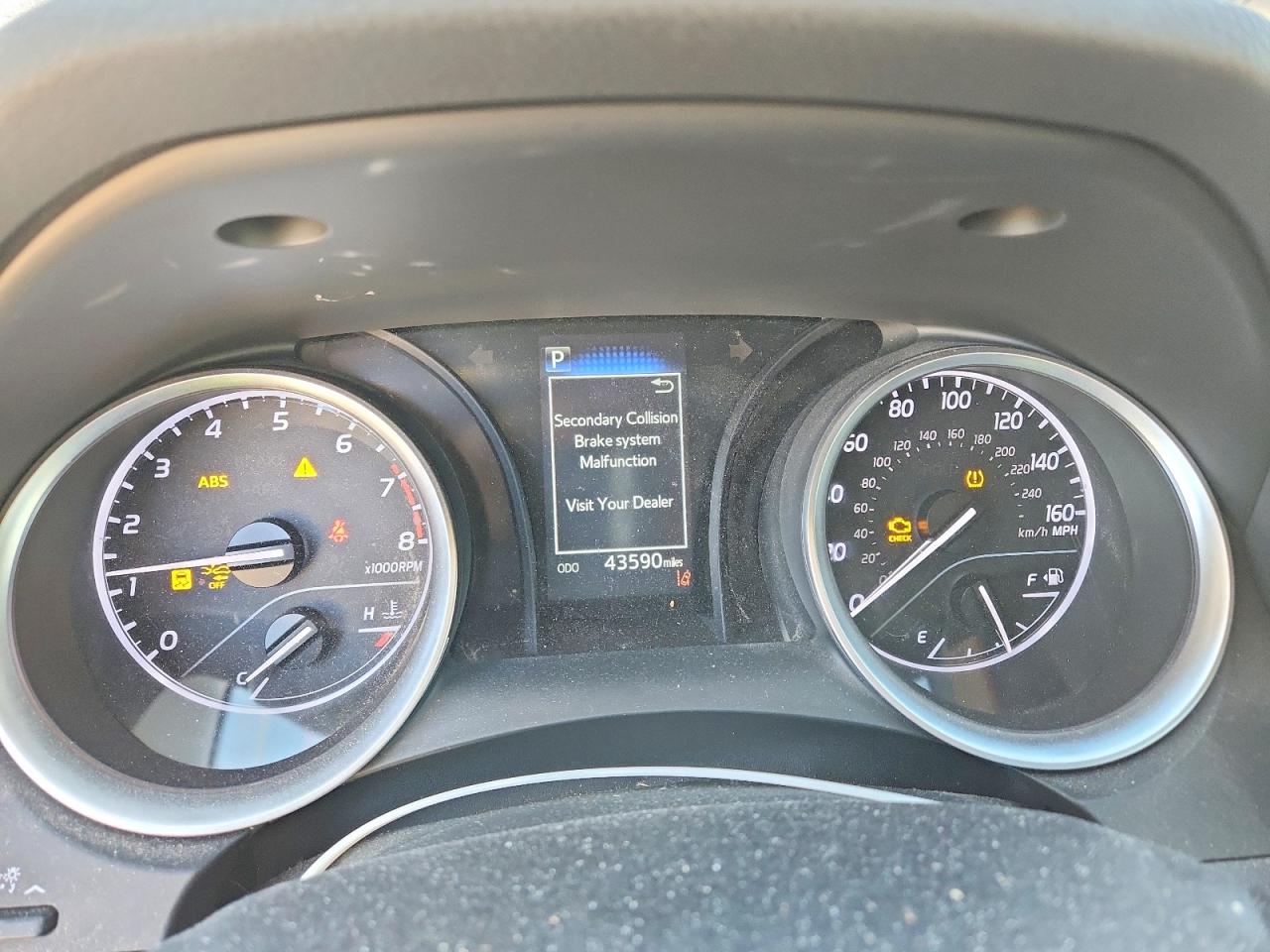 2021 TOYOTA CAMRY LE photo 9