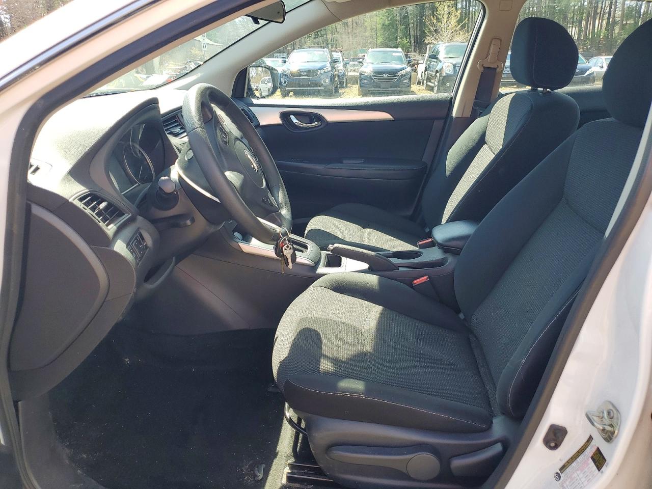2019 NISSAN SENTRA S photo 13