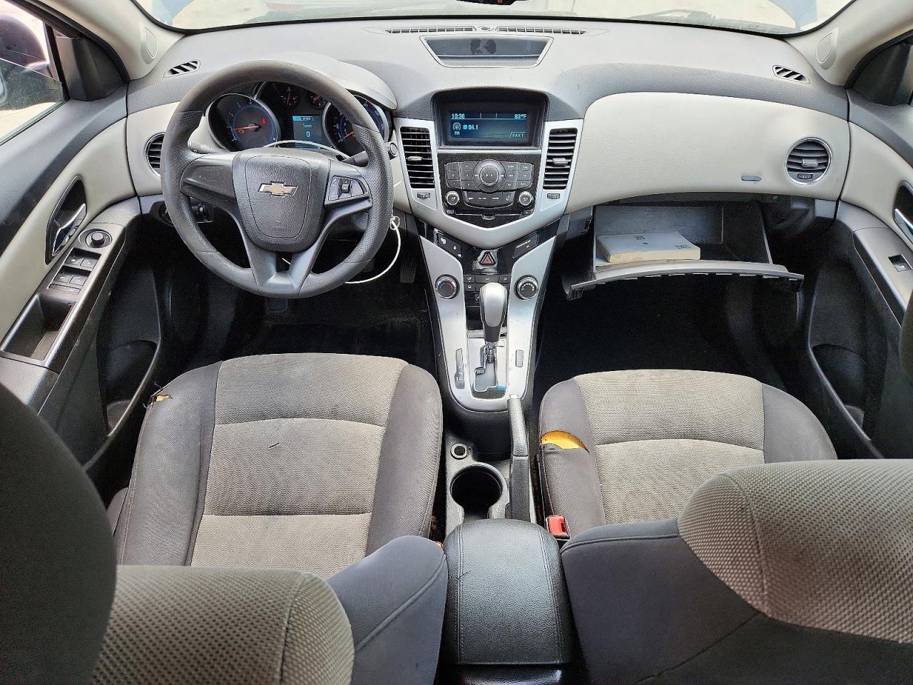 2014 CHEVROLET CRUZE LS photo 8