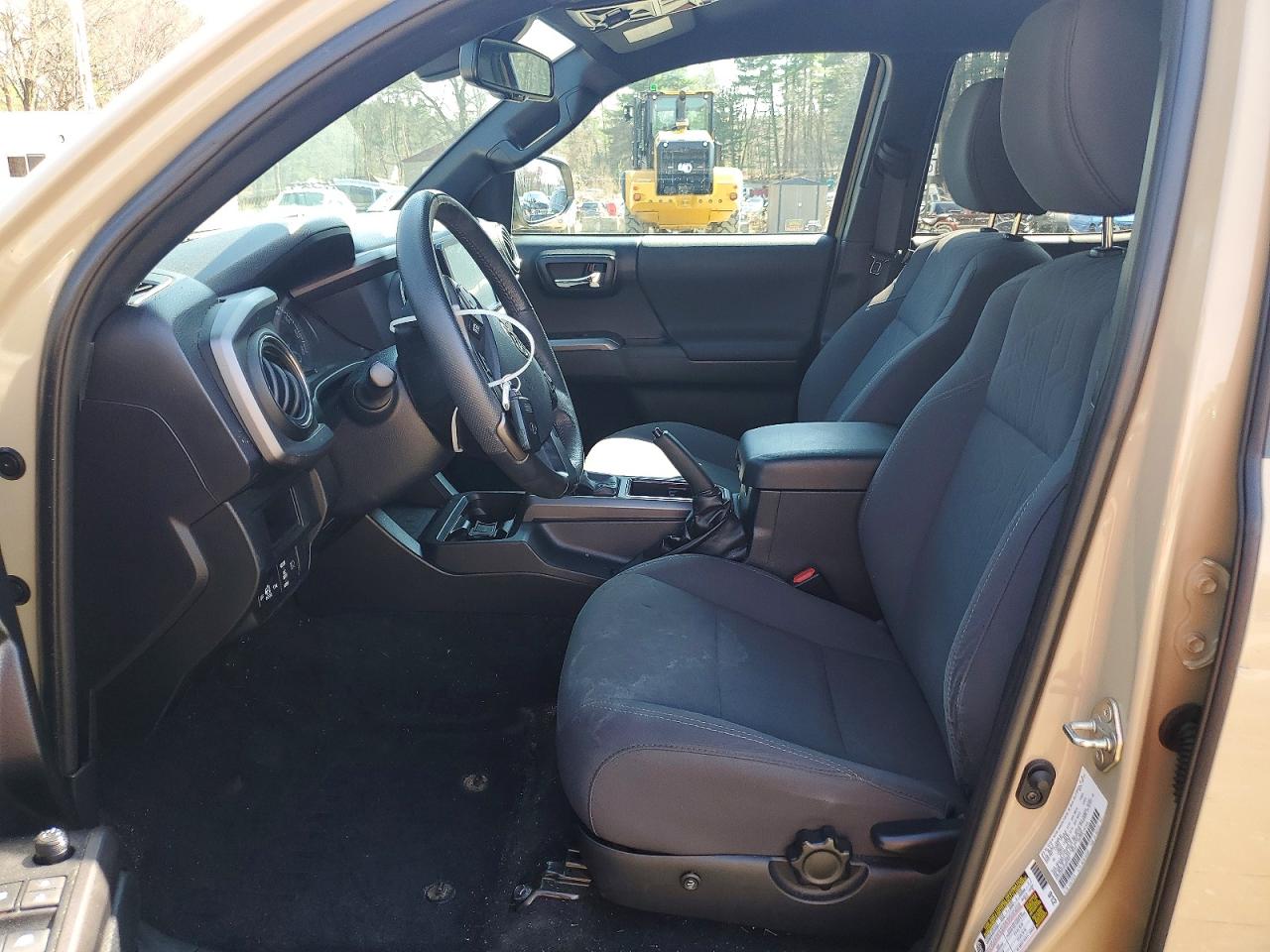 2019 TOYOTA TACOMA TRD OFF-ROAD photo 7