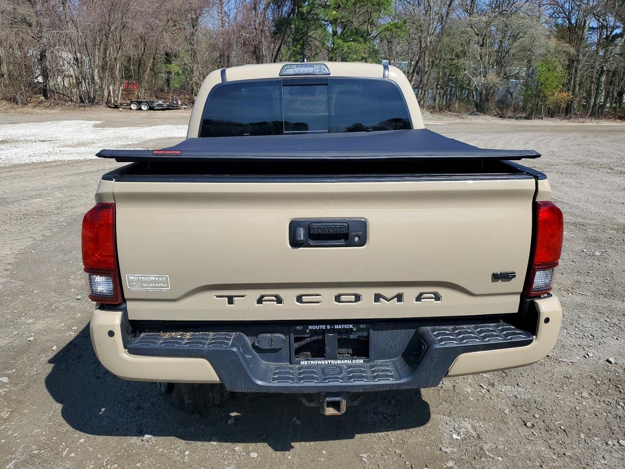 2019 TOYOTA TACOMA TRD OFF-ROAD photo 6