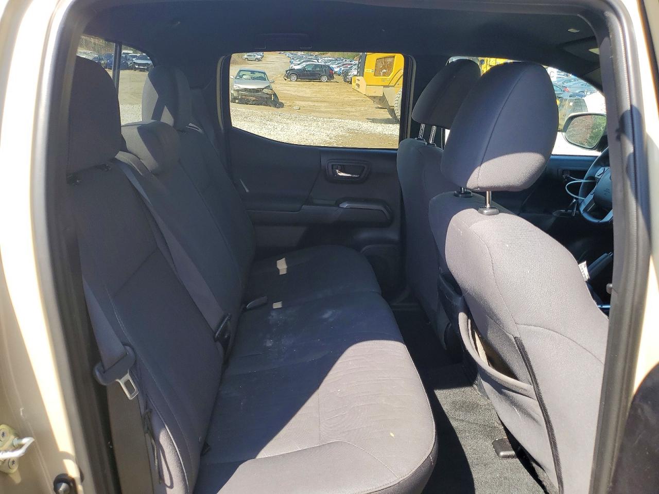 2019 TOYOTA TACOMA TRD OFF-ROAD photo 10