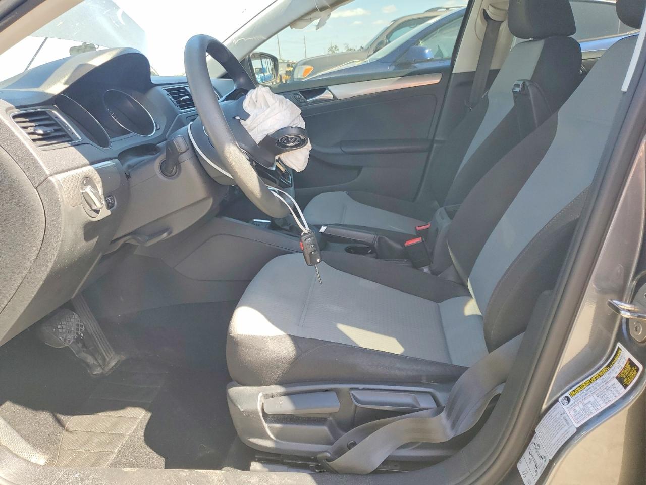 2017 VOLKSWAGEN JETTA S photo 7