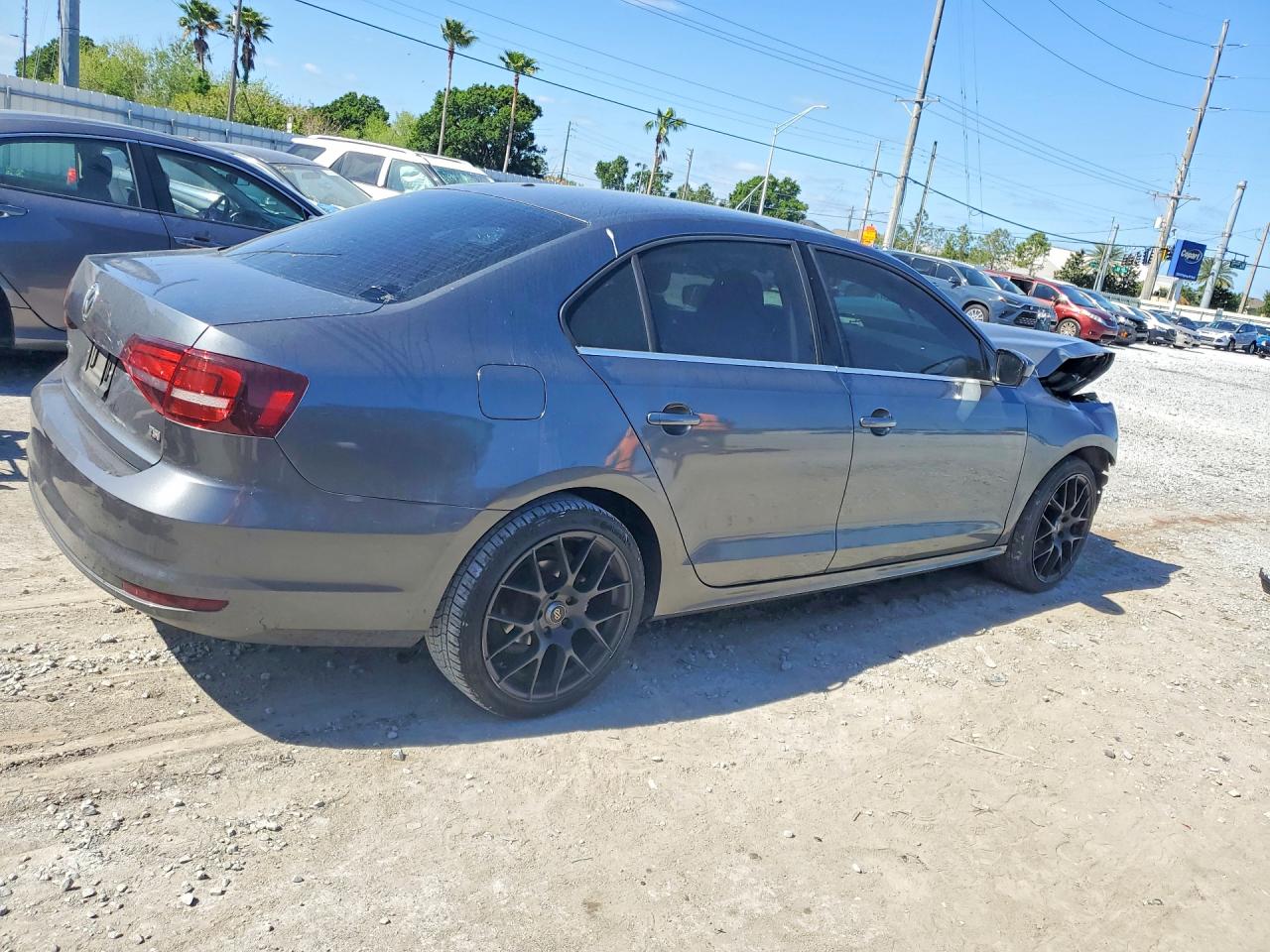 2017 VOLKSWAGEN JETTA S photo 3