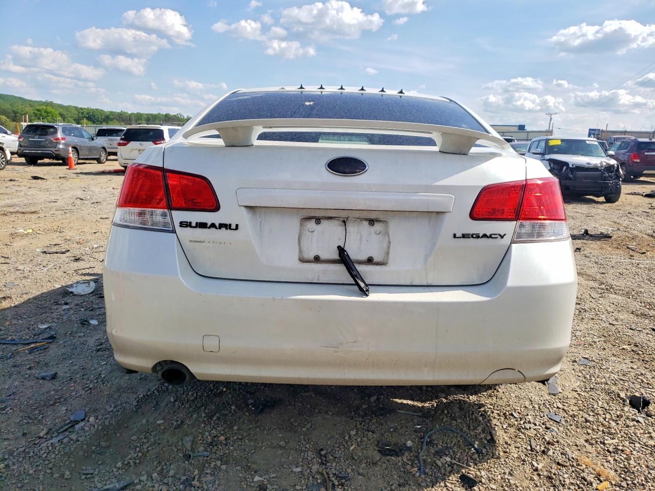 2010 SUBARU LEGACY 2.5I PREMIUM photo 16