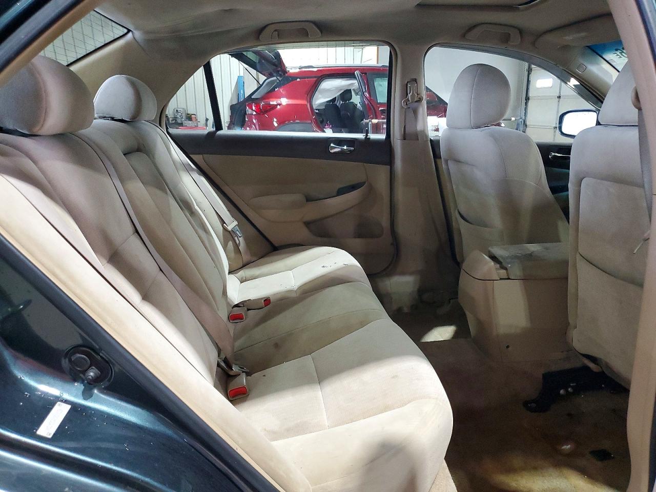 2005 HONDA ACCORD LX photo 19