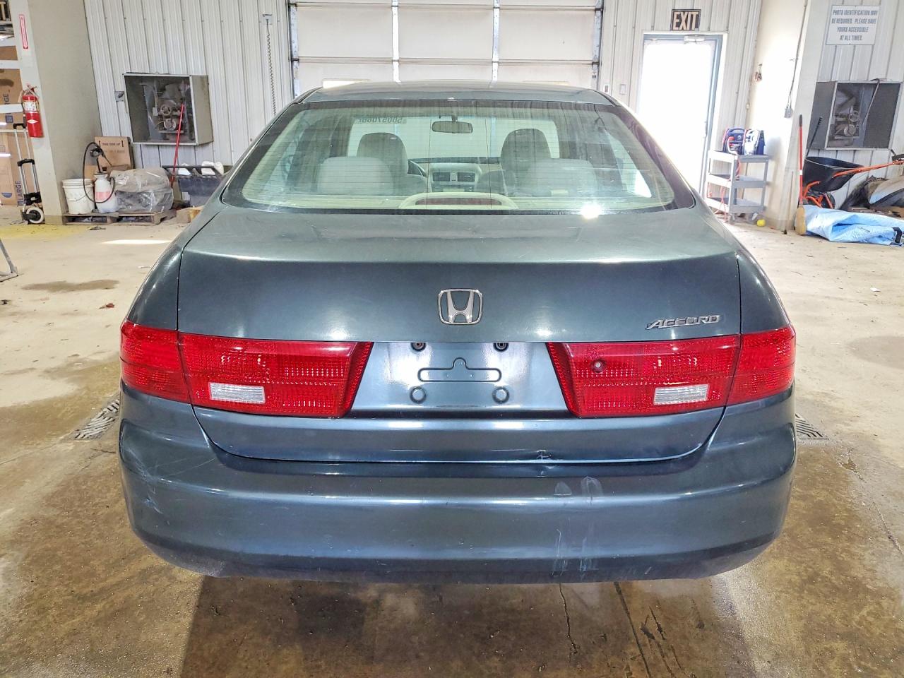 2005 HONDA ACCORD LX photo 11