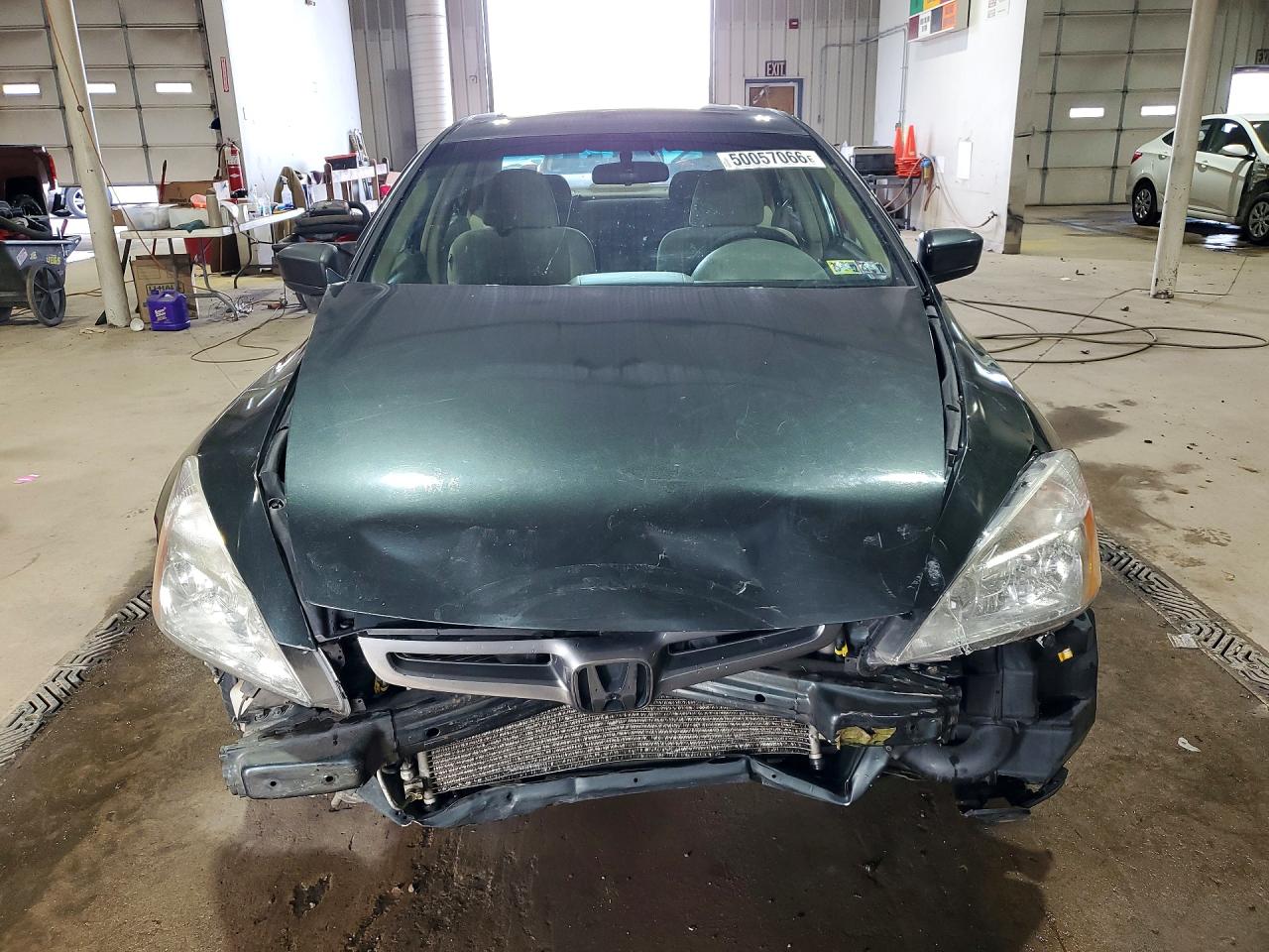 2005 HONDA ACCORD LX photo 9