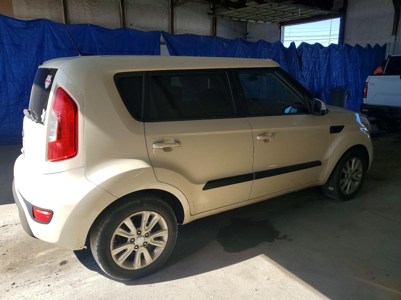 2013 KIA SOUL + photo 3