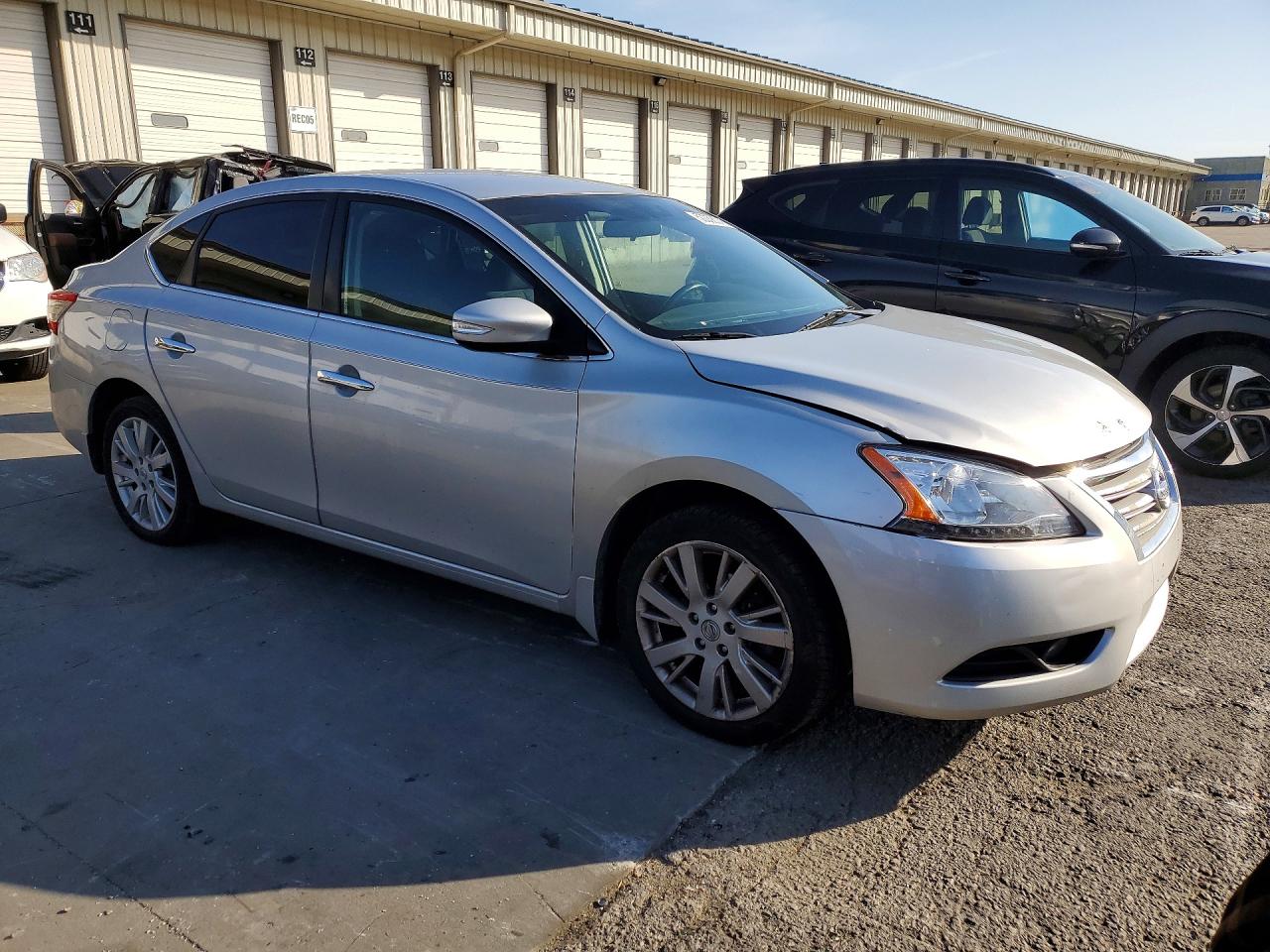2014 NISSAN SENTRA SL photo 4