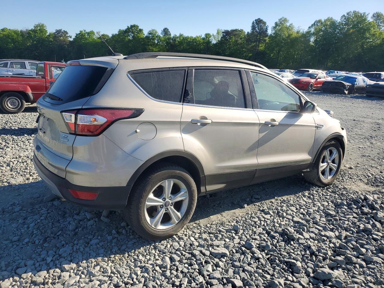2018 FORD ESCAPE SE photo 5