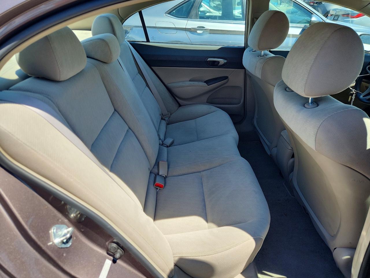 2011 HONDA CIVIC LX photo 19