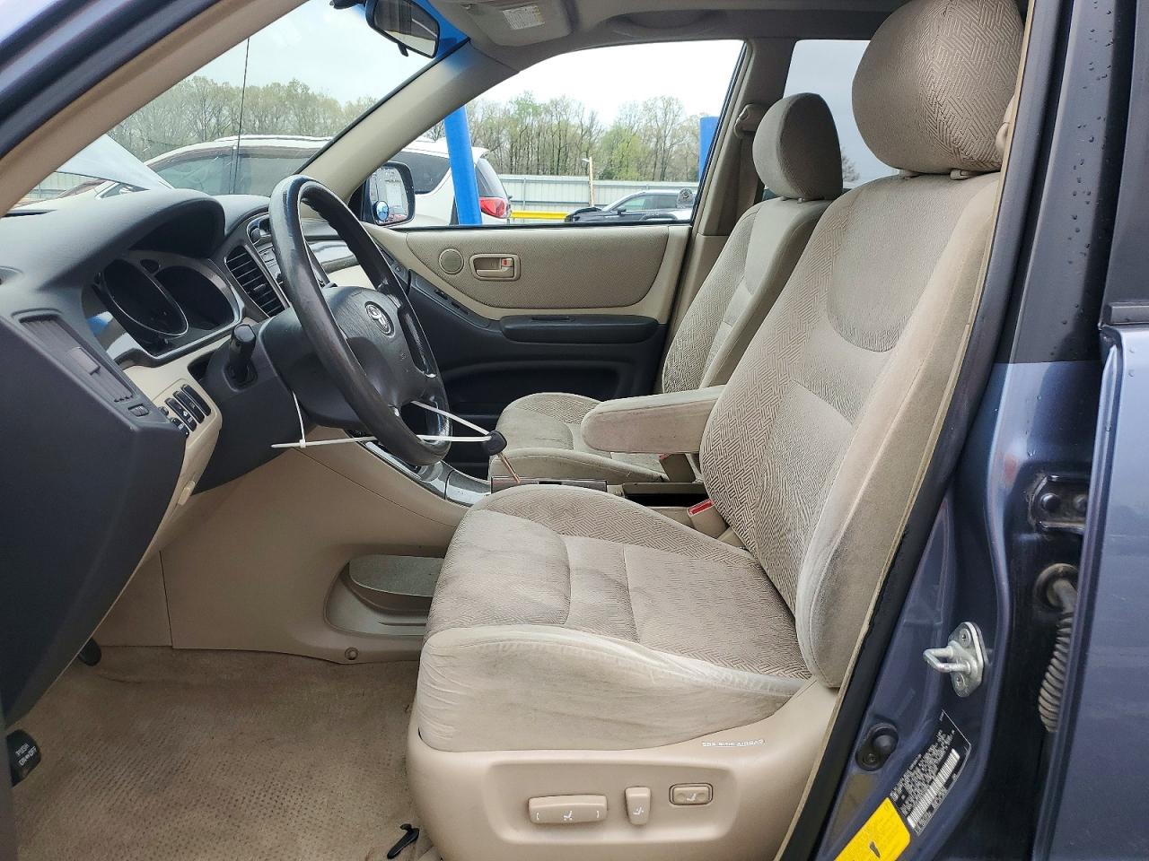 2003 TOYOTA HIGHLANDER LIMITED photo 13