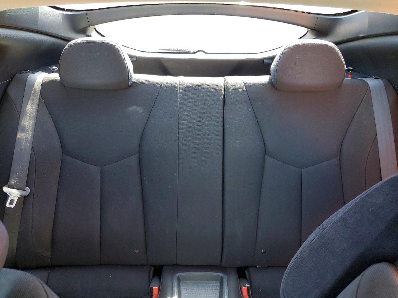 2016 HYUNDAI VELOSTER BASE photo 19