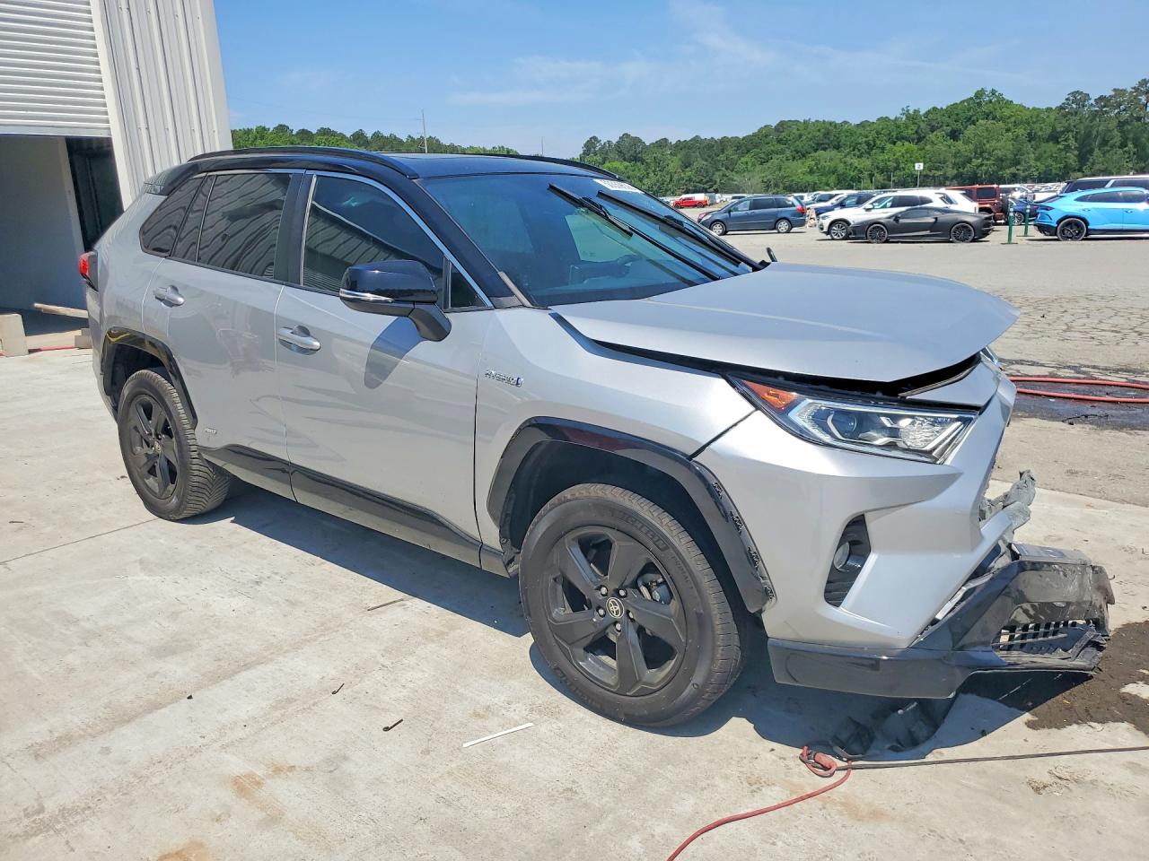 2021 TOYOTA RAV4 XSE photo 7