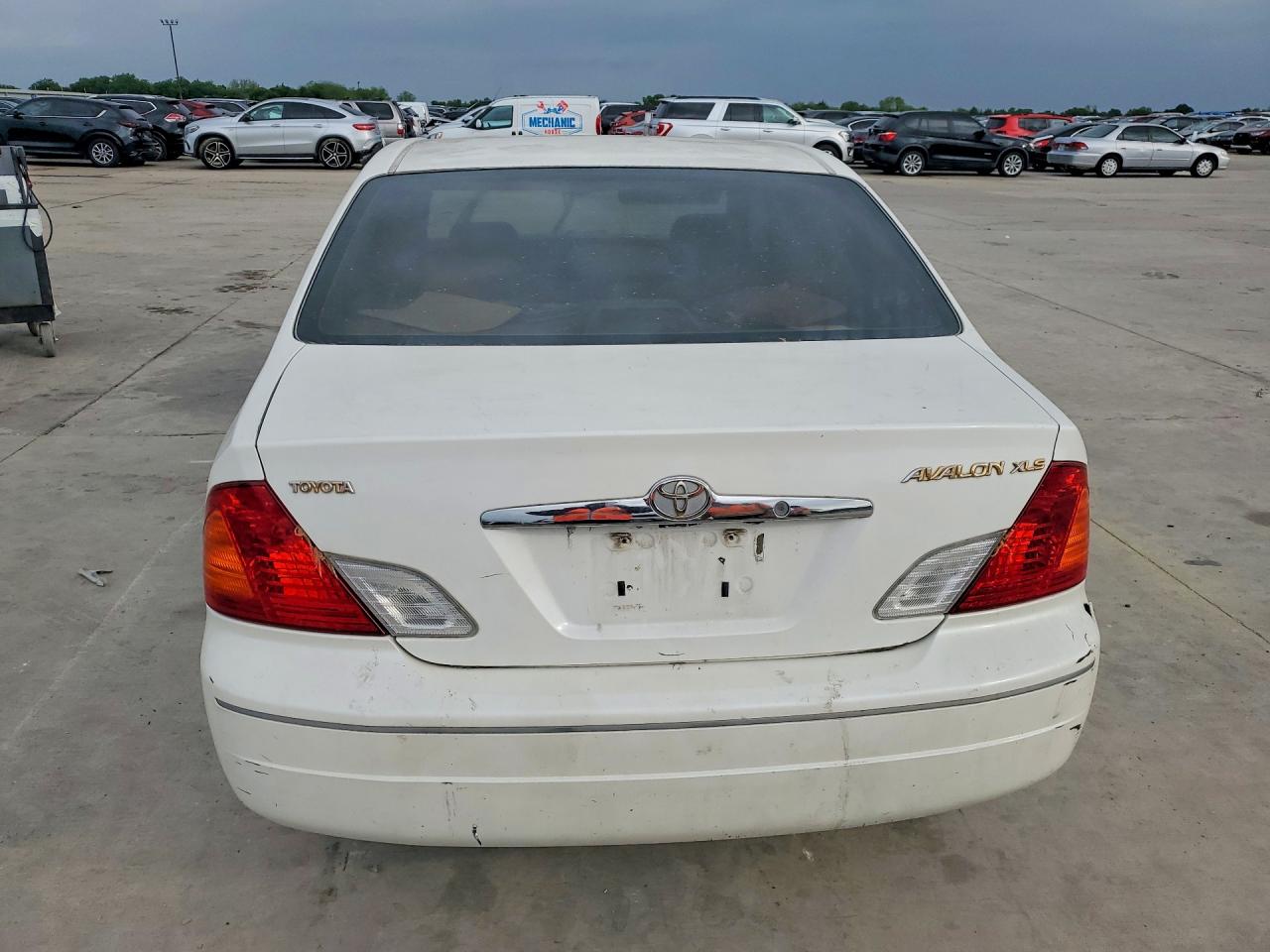 2002 TOYOTA AVALON XLS photo 11