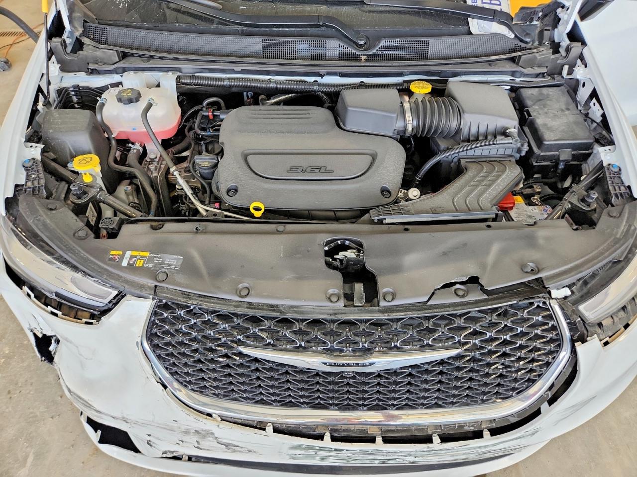 2025 CHRYSLER PACIFICA SELECT photo 34