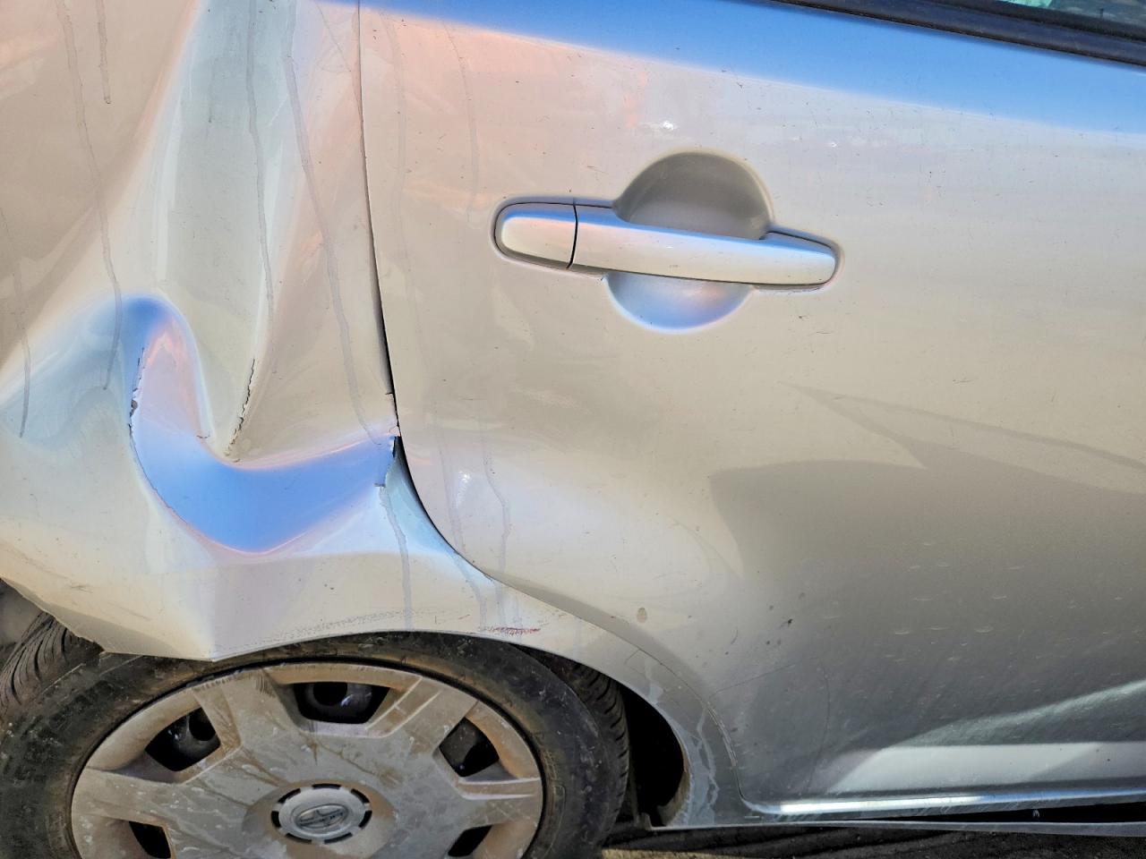 2010 TOYOTA SCION XB photo 21