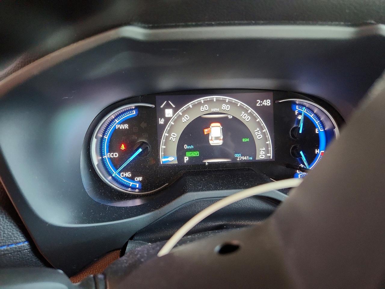 2024 TOYOTA RAV4 SE photo 9