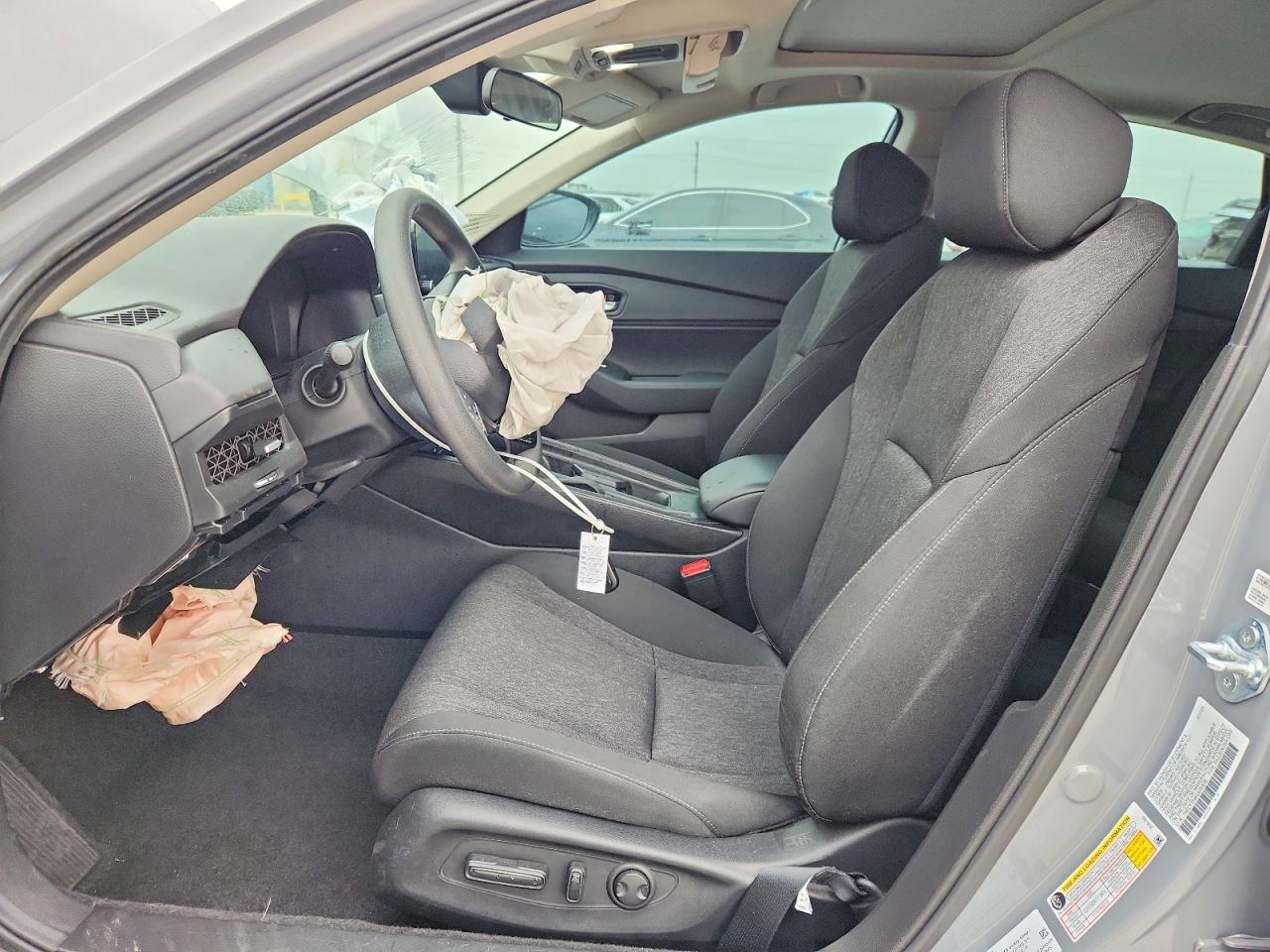 2025 HONDA ACCORD SE photo 13