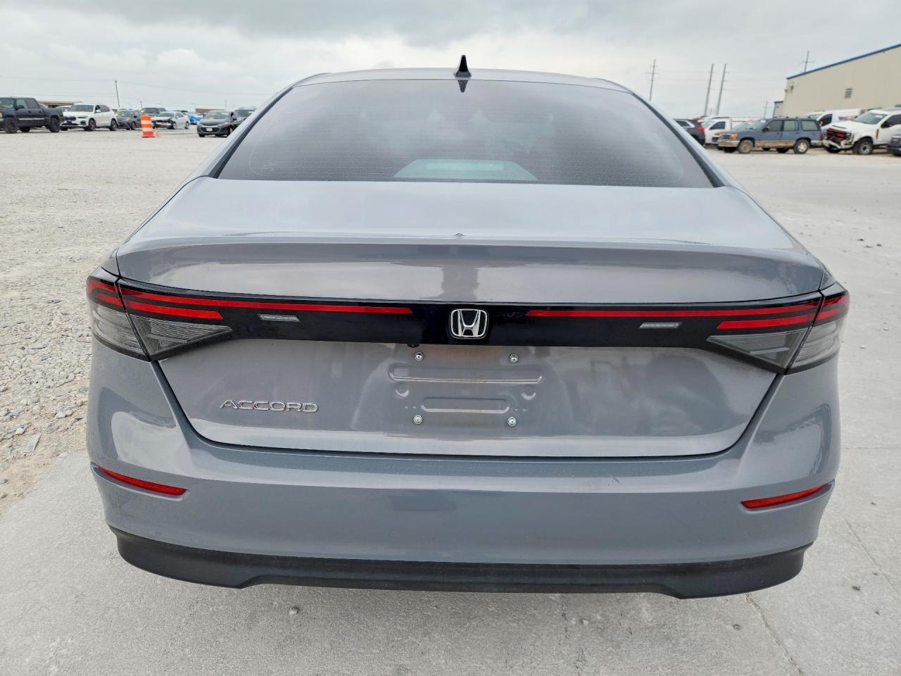 2025 HONDA ACCORD SE photo 11