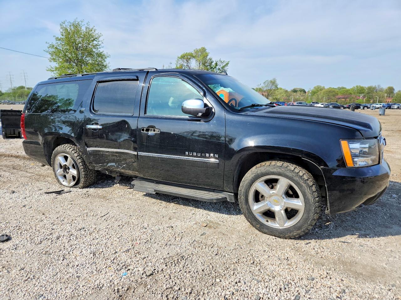 2013 CHEVROLET SUBURBAN K1500 LTZ photo 7